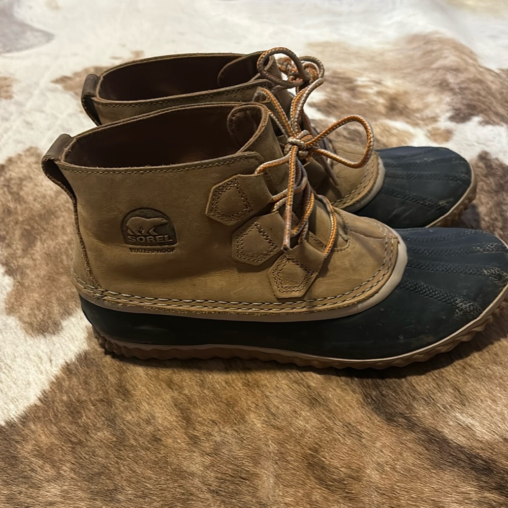 Woman’s Sorel Duck Boots